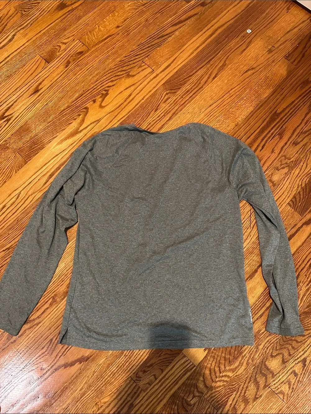The North Face Men's flashdry Long-Sleeve Crew in Charcoal